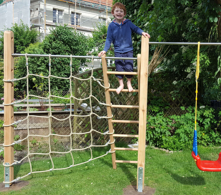 Fully equipped double bar Made of larch wood