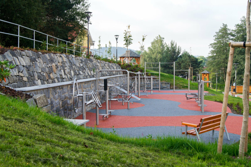 tolymp-spielplaetze-erwachsene-erwachsenenspielplaetze-indoor-outdoor