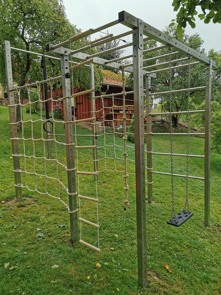 TOLYMP Anlage in Hanglage